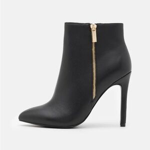 Banana Republic Tilia Bootie
